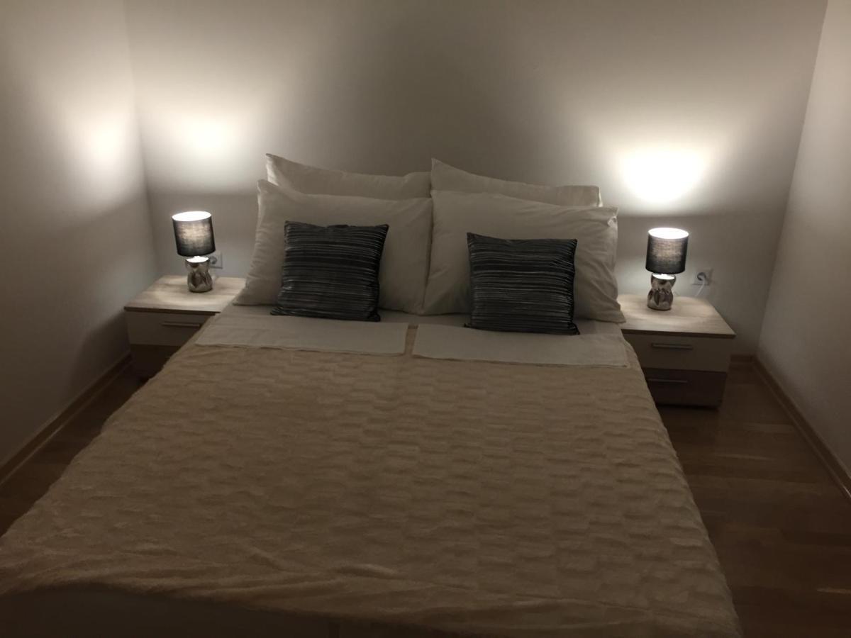 Apartman Toni 诺瓦利娅 外观 照片
